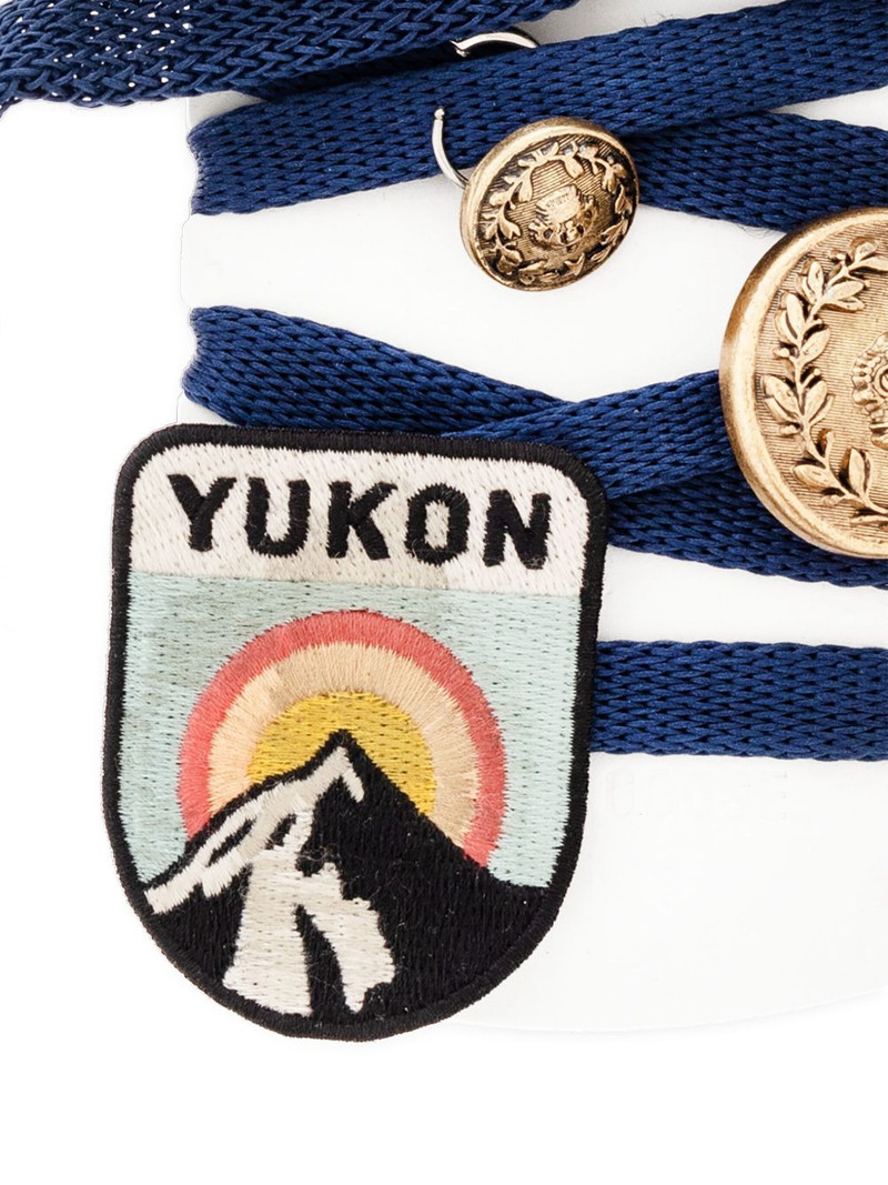 logo-lettering laces 3