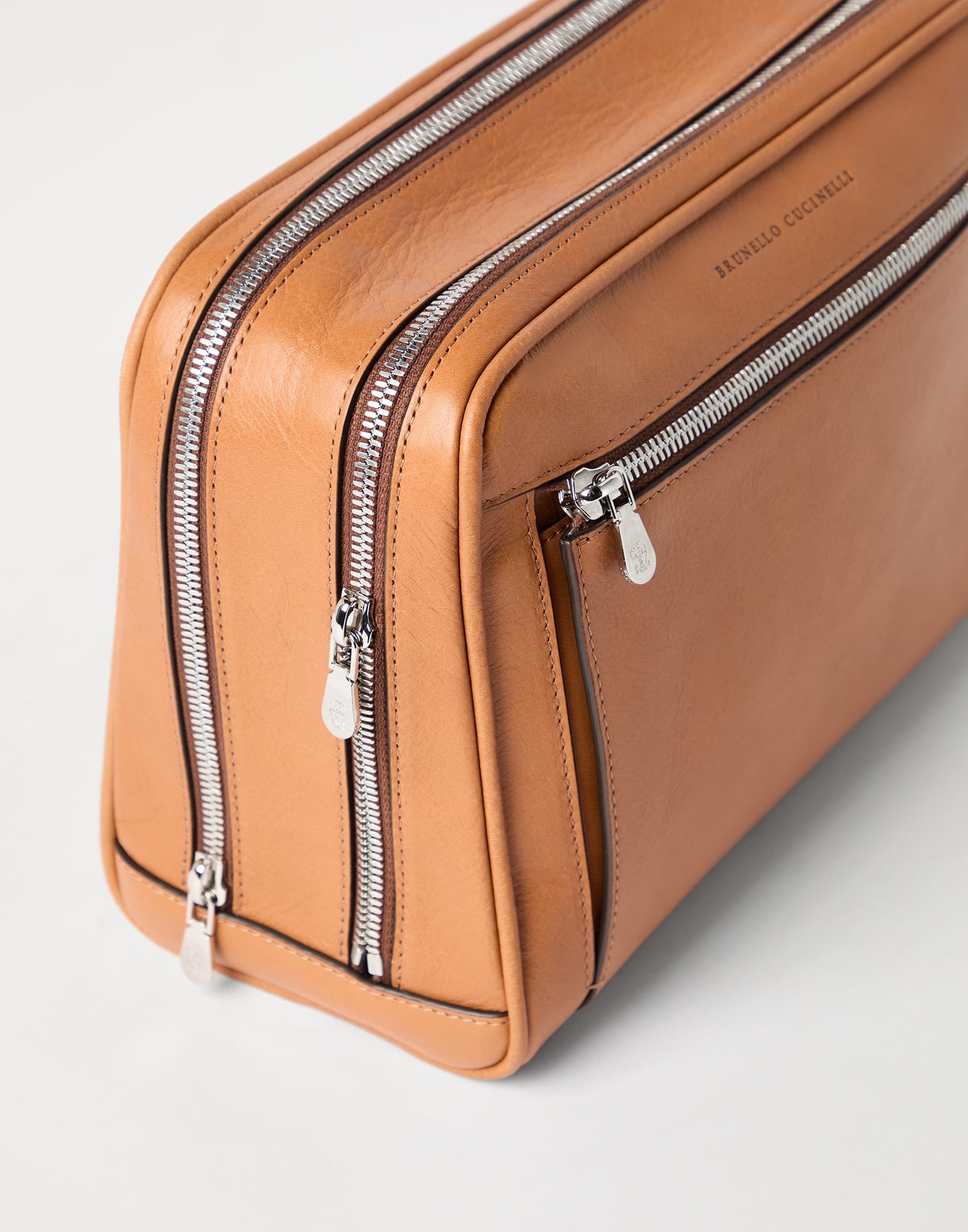 Cowhide beauty case with double zipper - 3