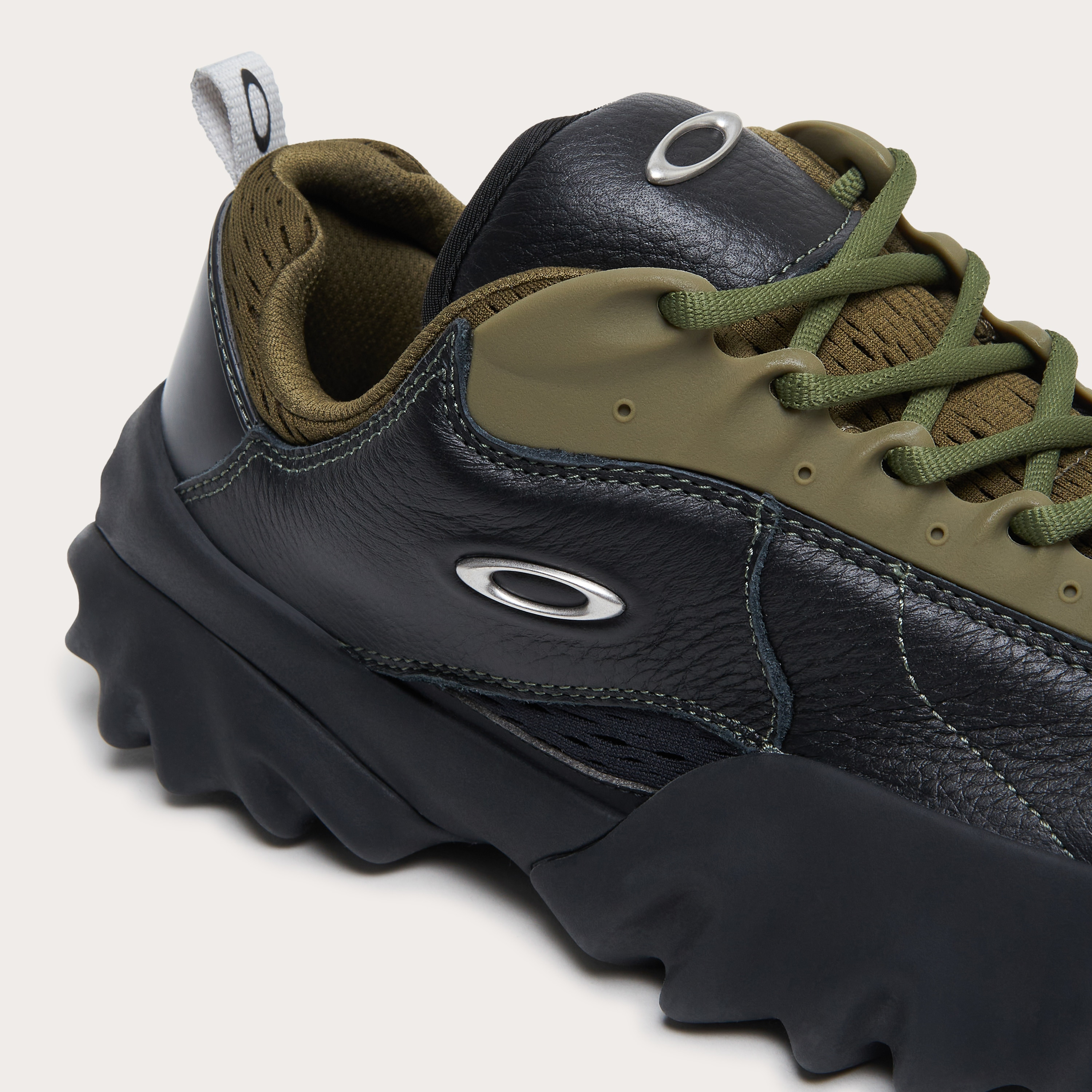 Oakley Factory team Full Grain Leather Chop Saw - 5
