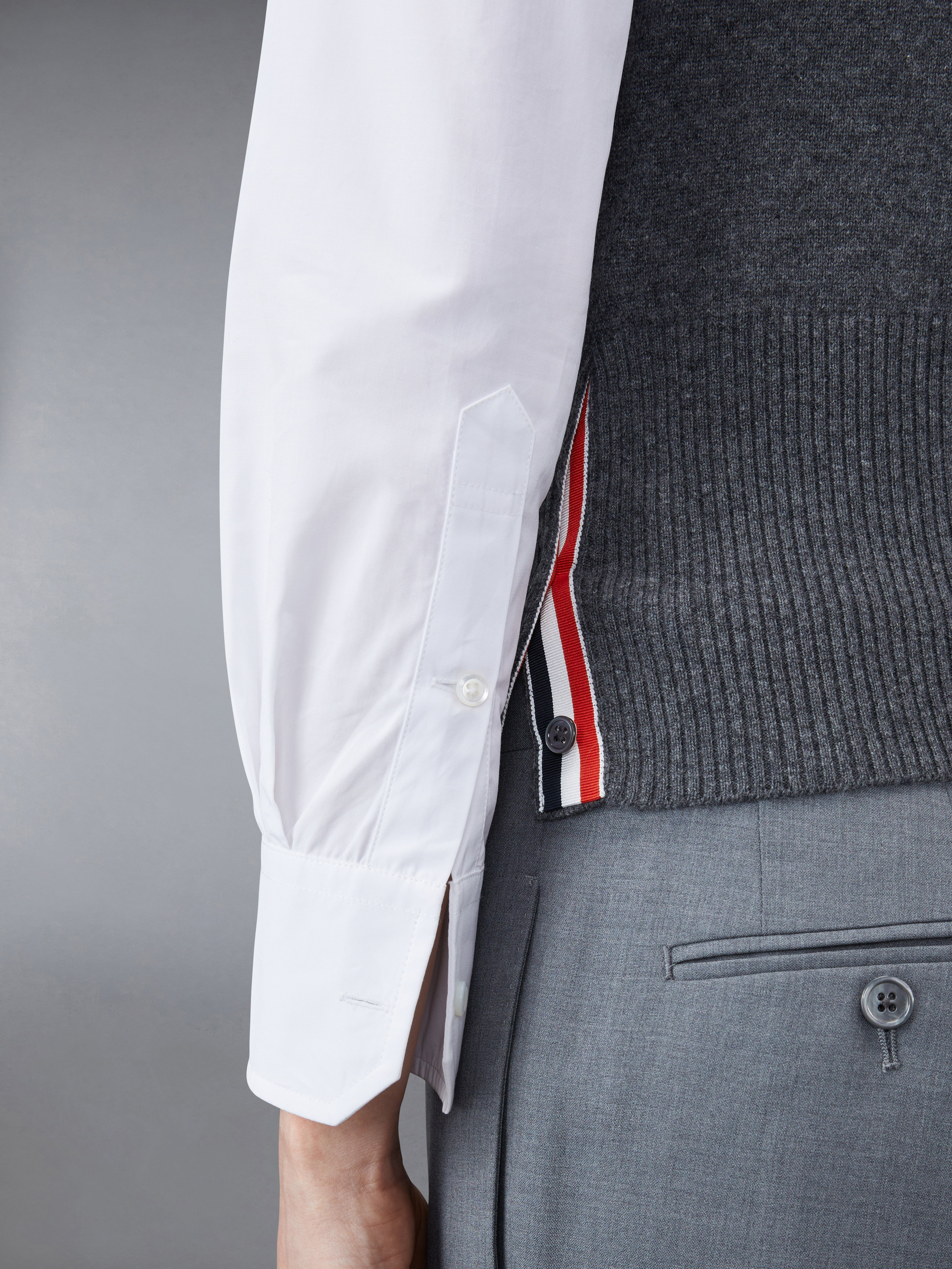 Sleeveless crew neck Shell Top With 4-Bar Stripe In Medium Grey Cashmere - 5