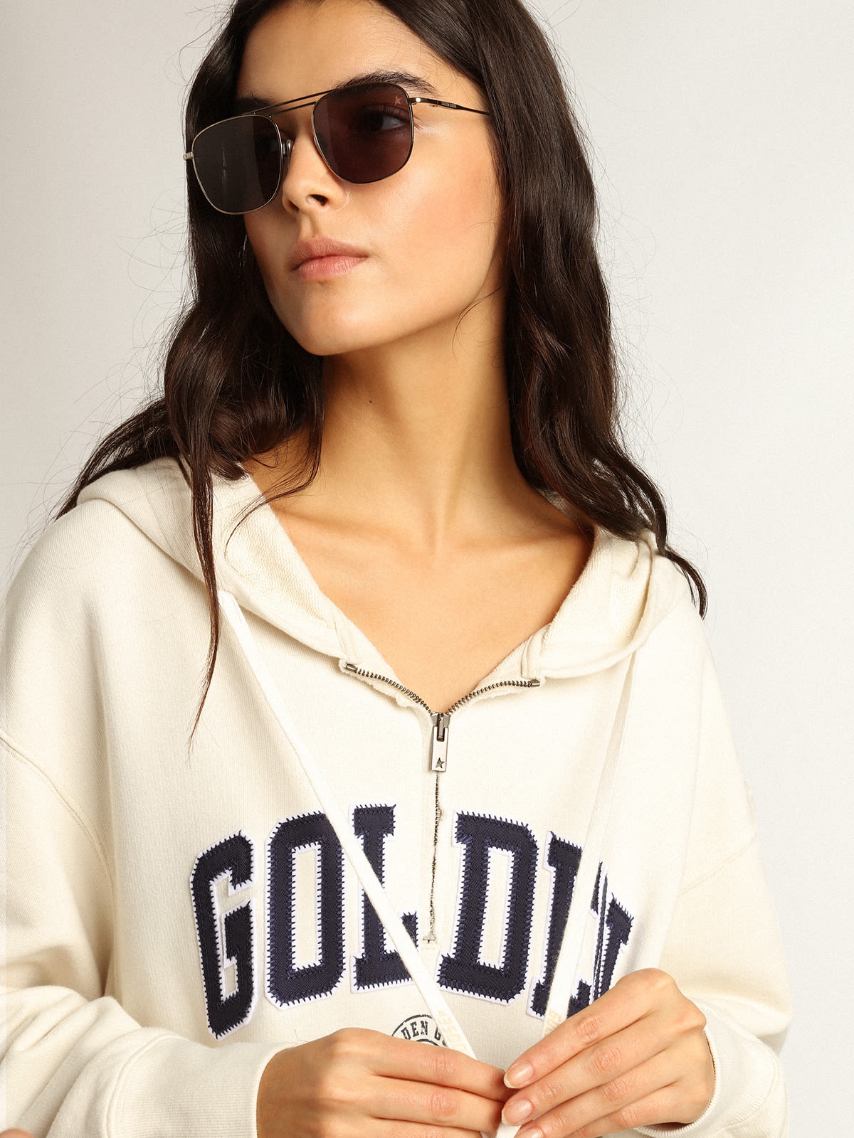 White sweatshirt dress with hood and Golden patch - 3