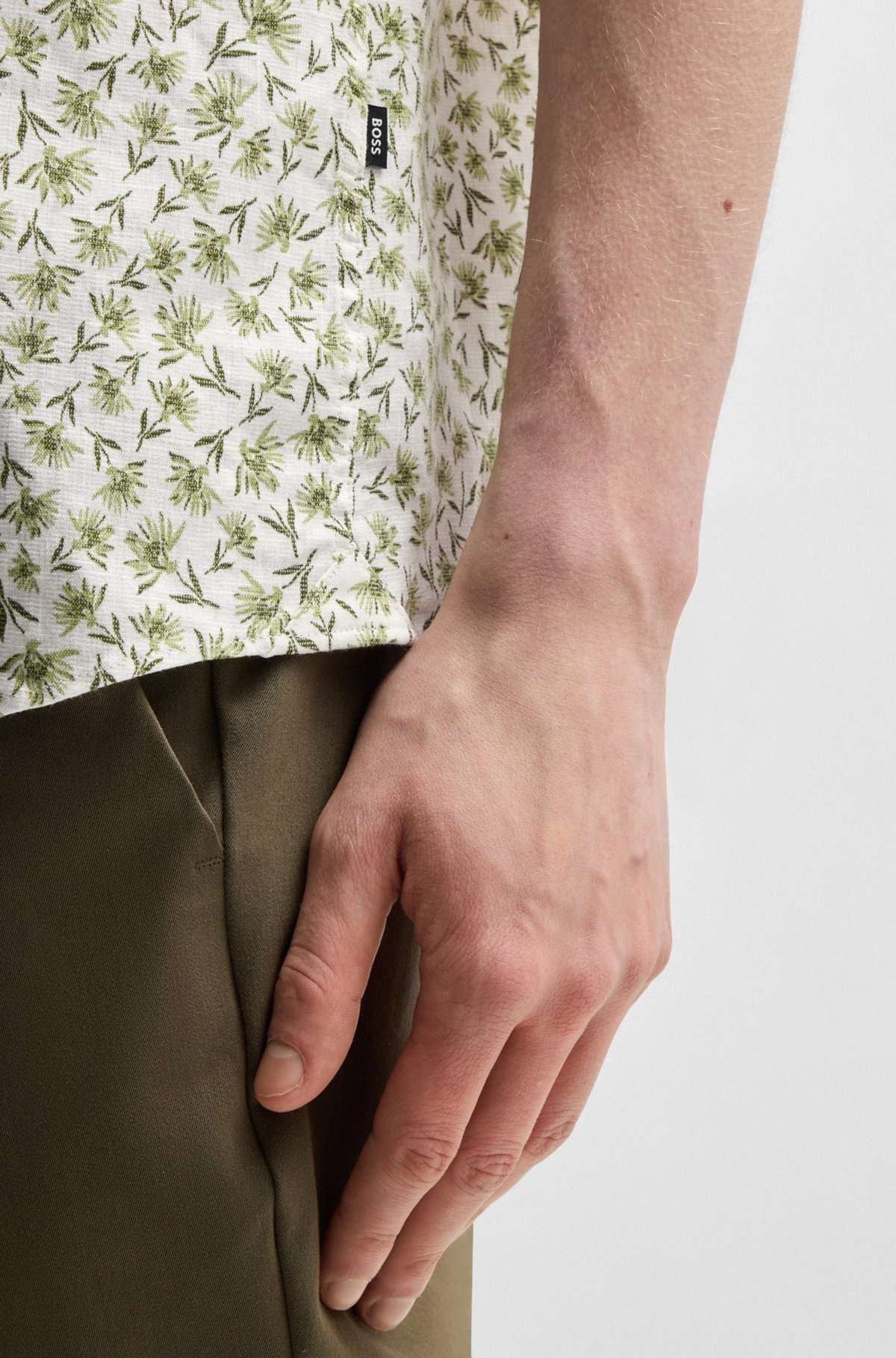 SLIM-FIT SHIRT IN FLORAL-PRINT STRETCH LINEN - 6