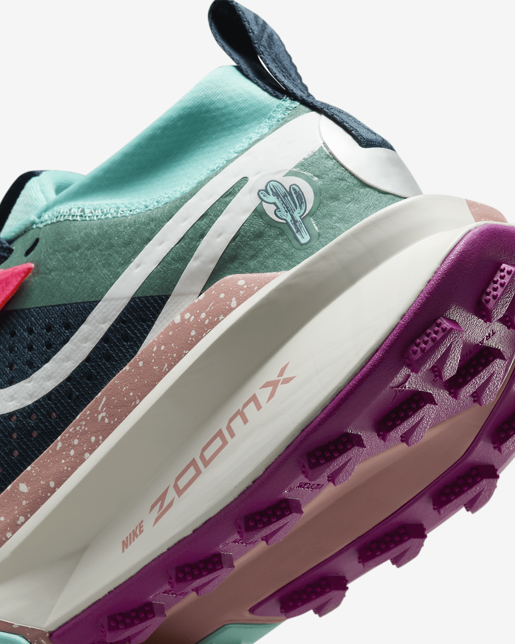Nike Zegama 2 Women's Trail Running Shoes - 8
