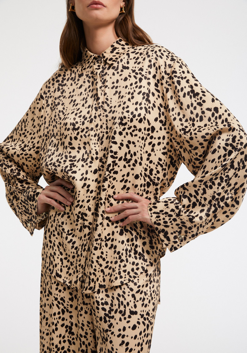 STALLION Oversized print shirt 4