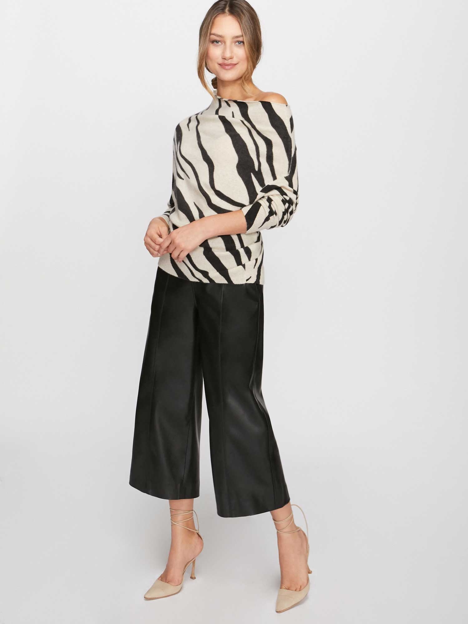 The Lori Printed Off Shoulder - 7