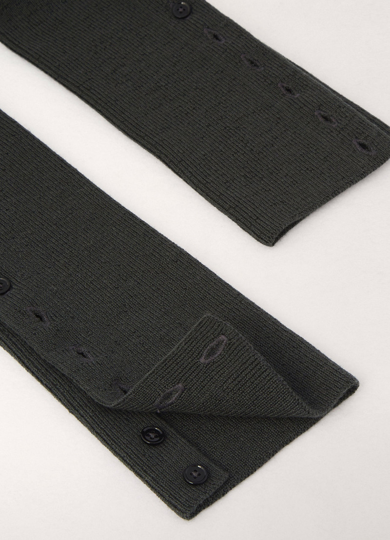 BUTTONED GAITERS
MERINO BLEND 3