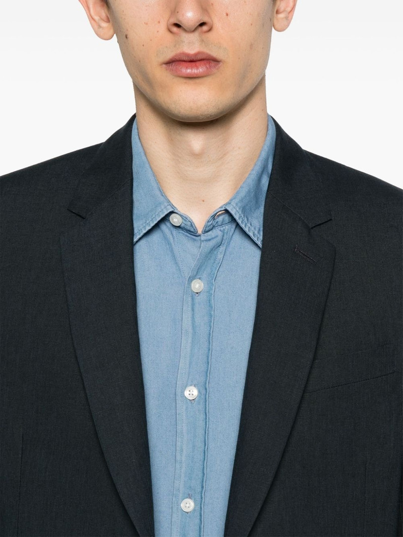single-breasted linen suit 5