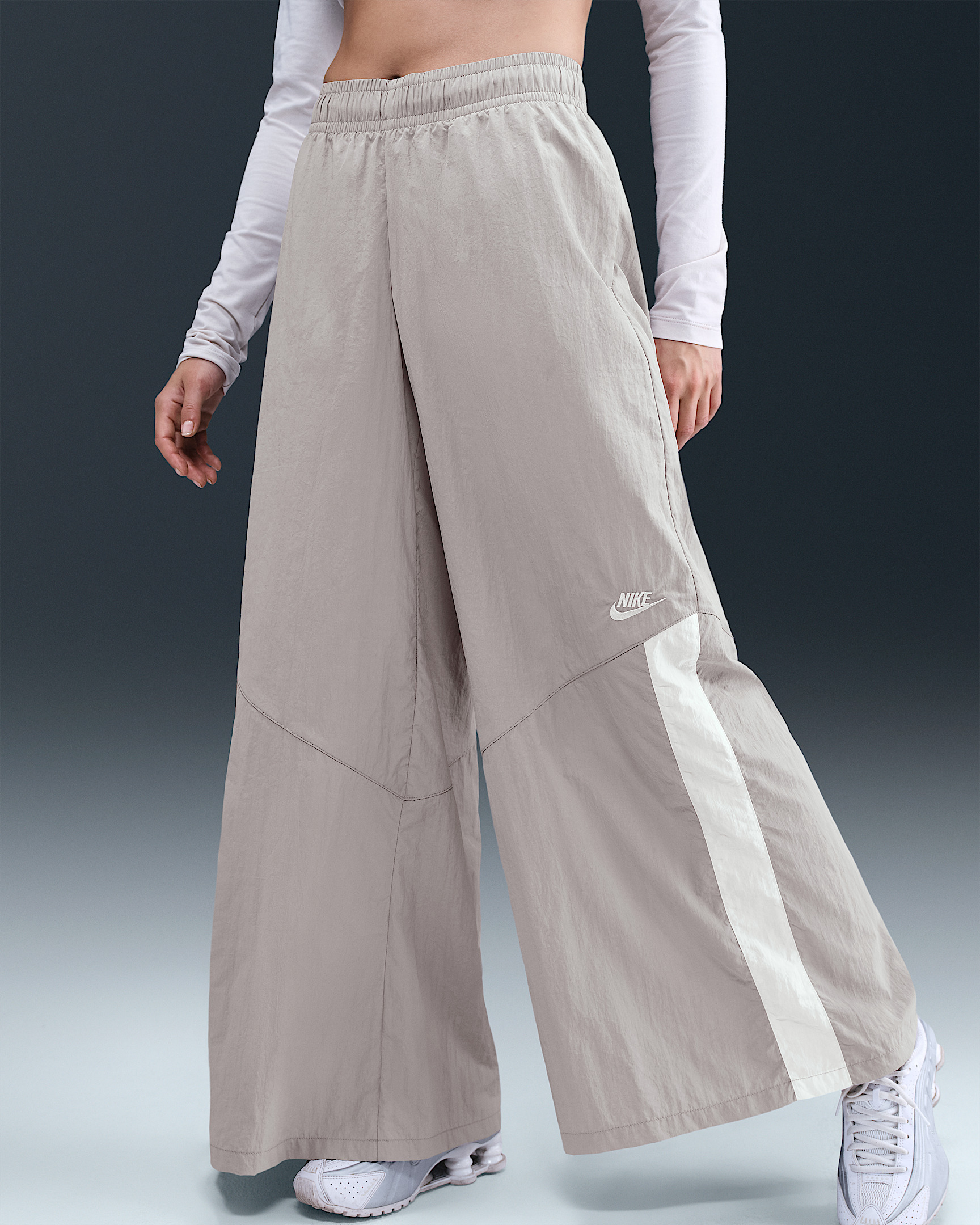 Nike Sportswear Women's Wide-Leg Woven Pants - 2