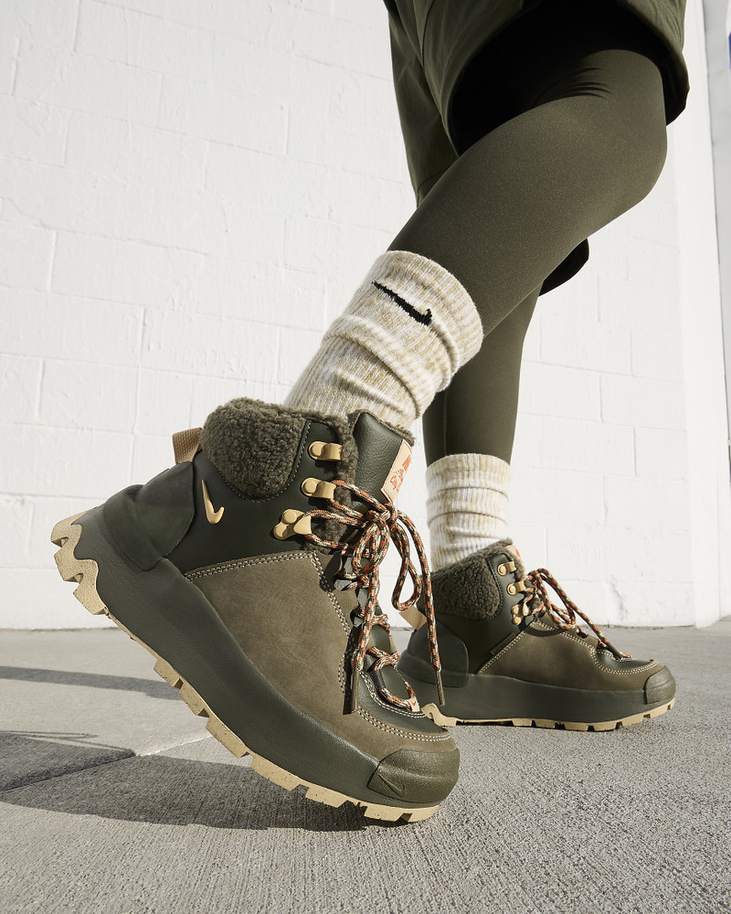 Nike Nike City Classic Premium Women's Waterproof Boots outlook