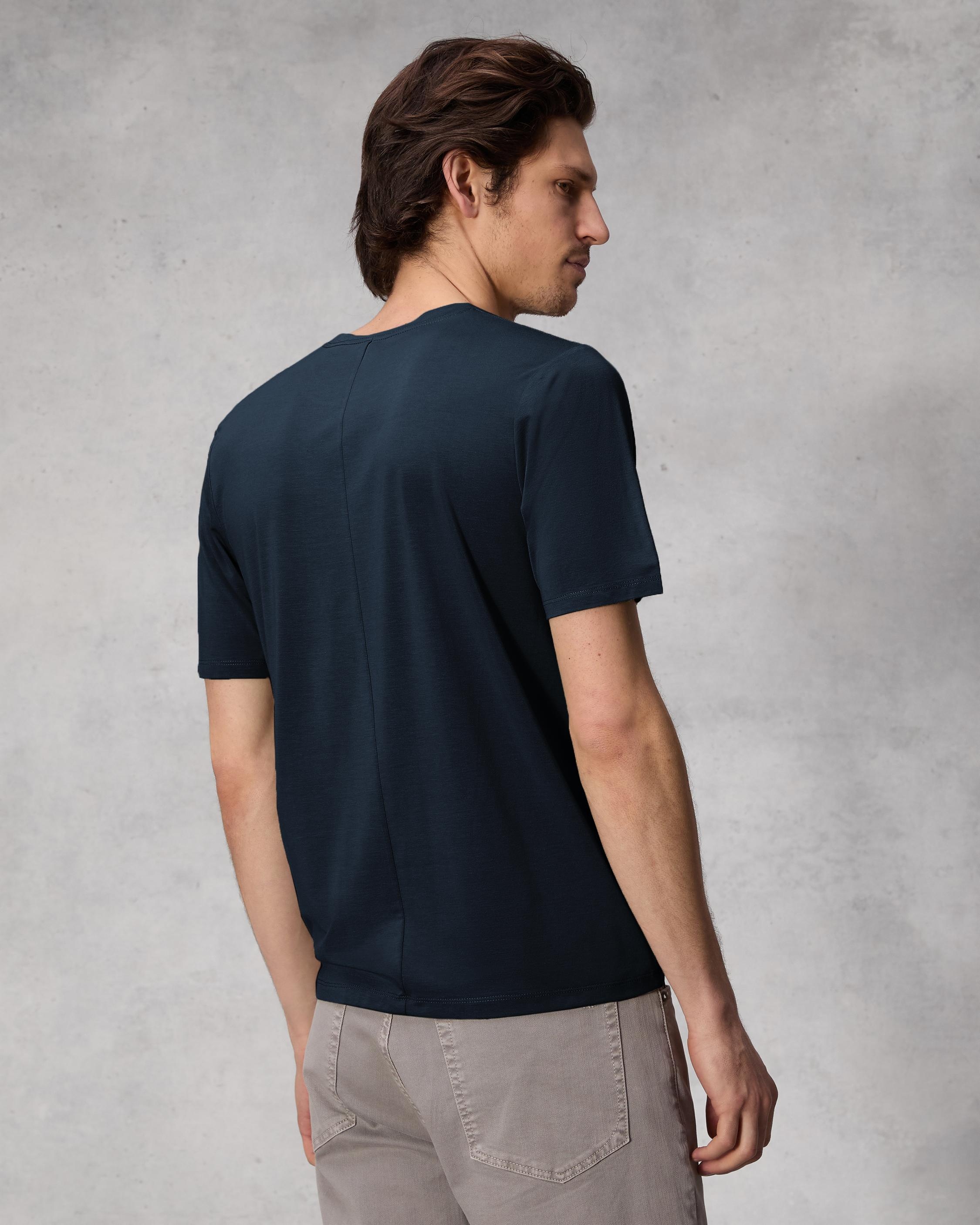 Classic Tech Jersey Tee
Classic Fit - 5