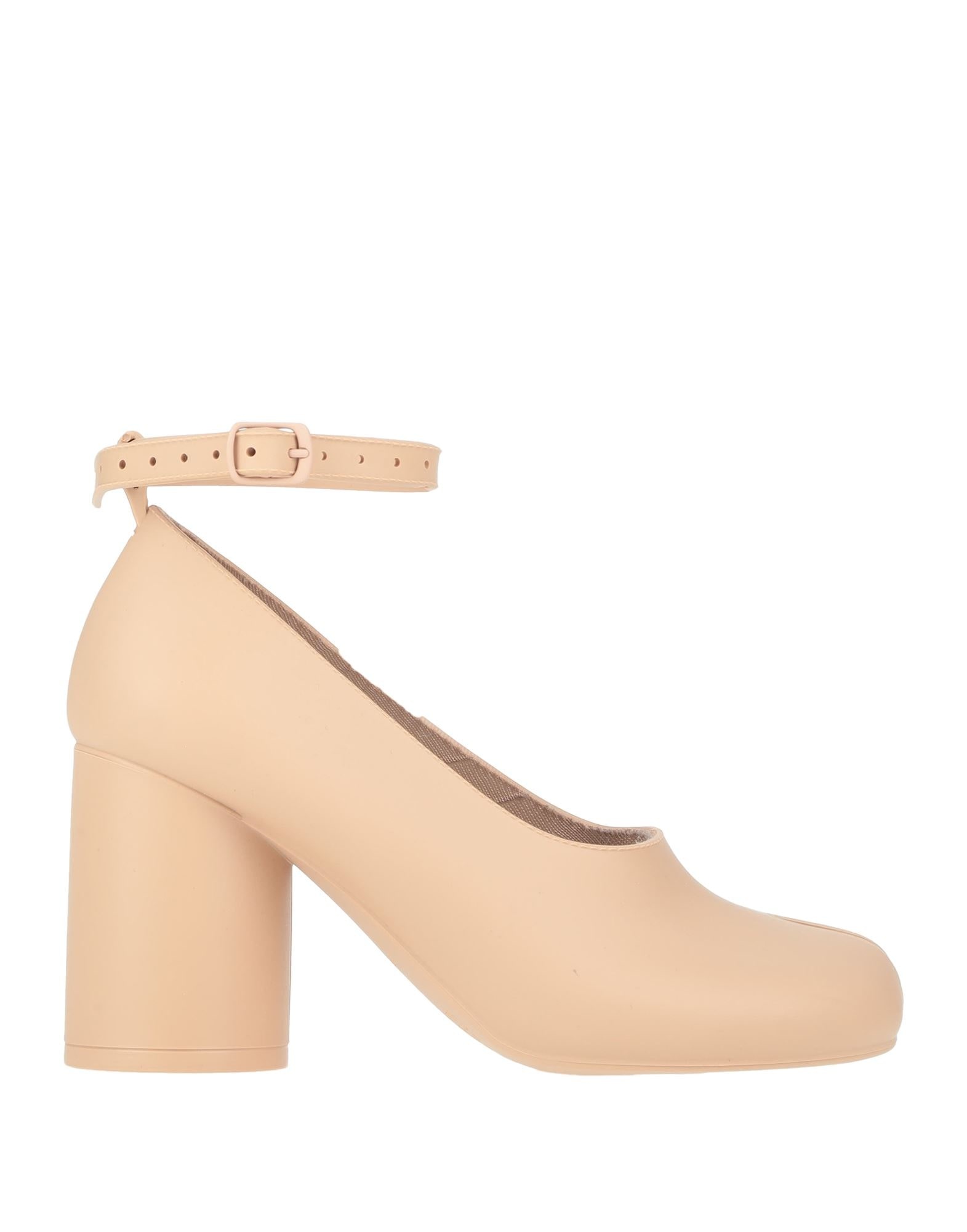 Blush Women's Pump - 1