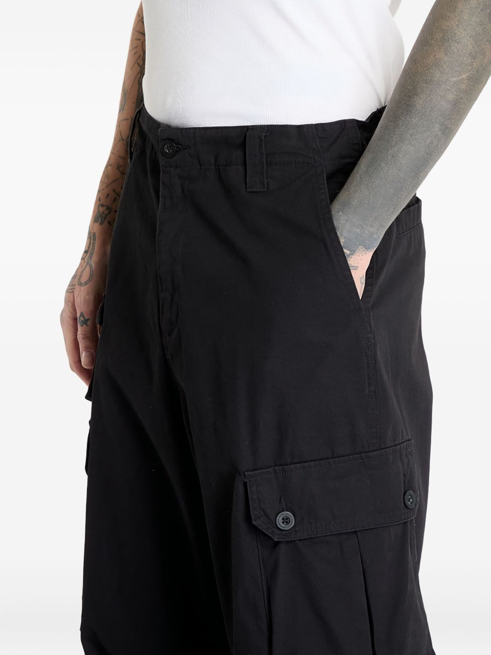cargo-pockets trousers - 4