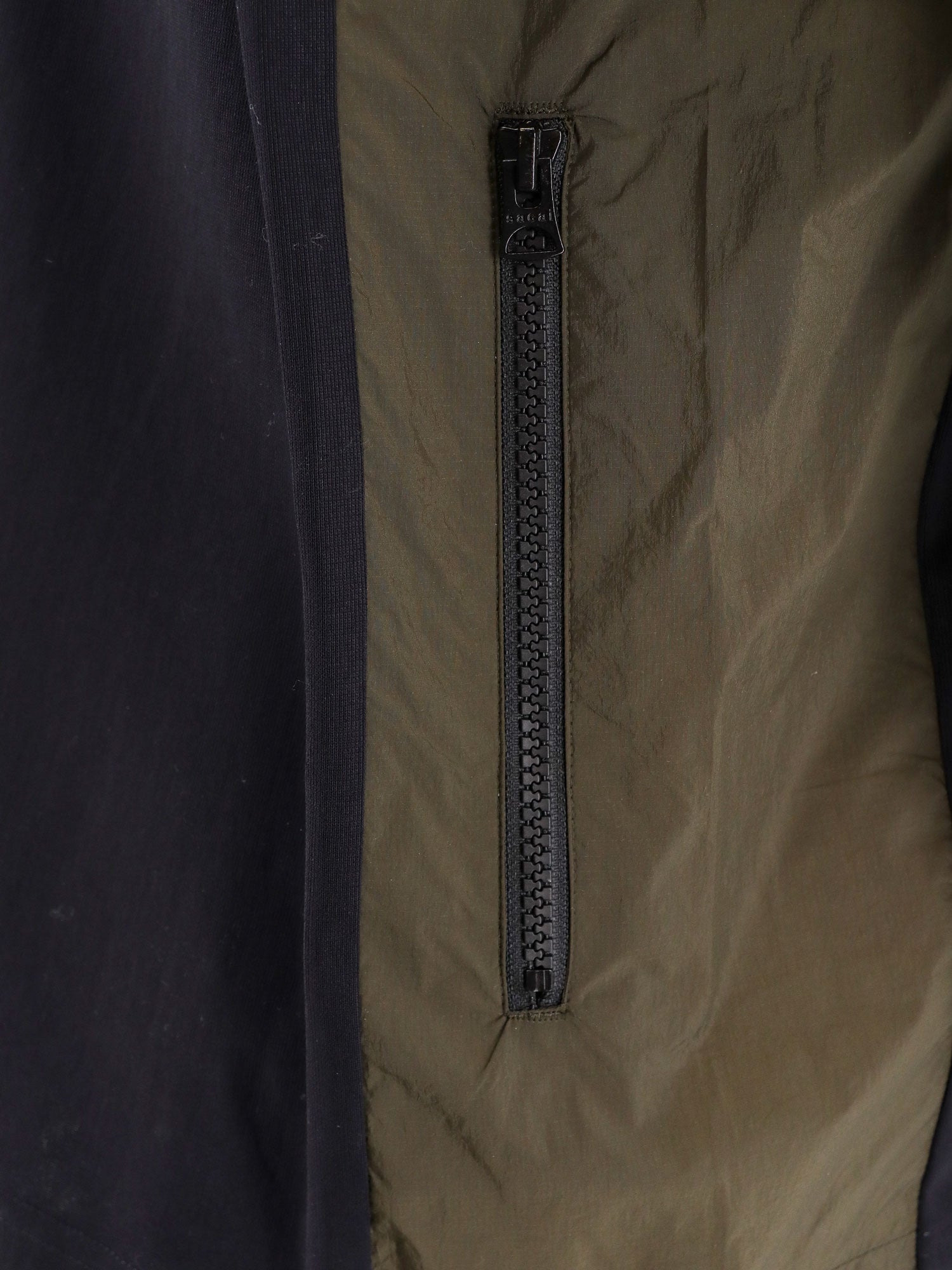 Sacai Cotton T-Shirt With Nylon Inserts - 4