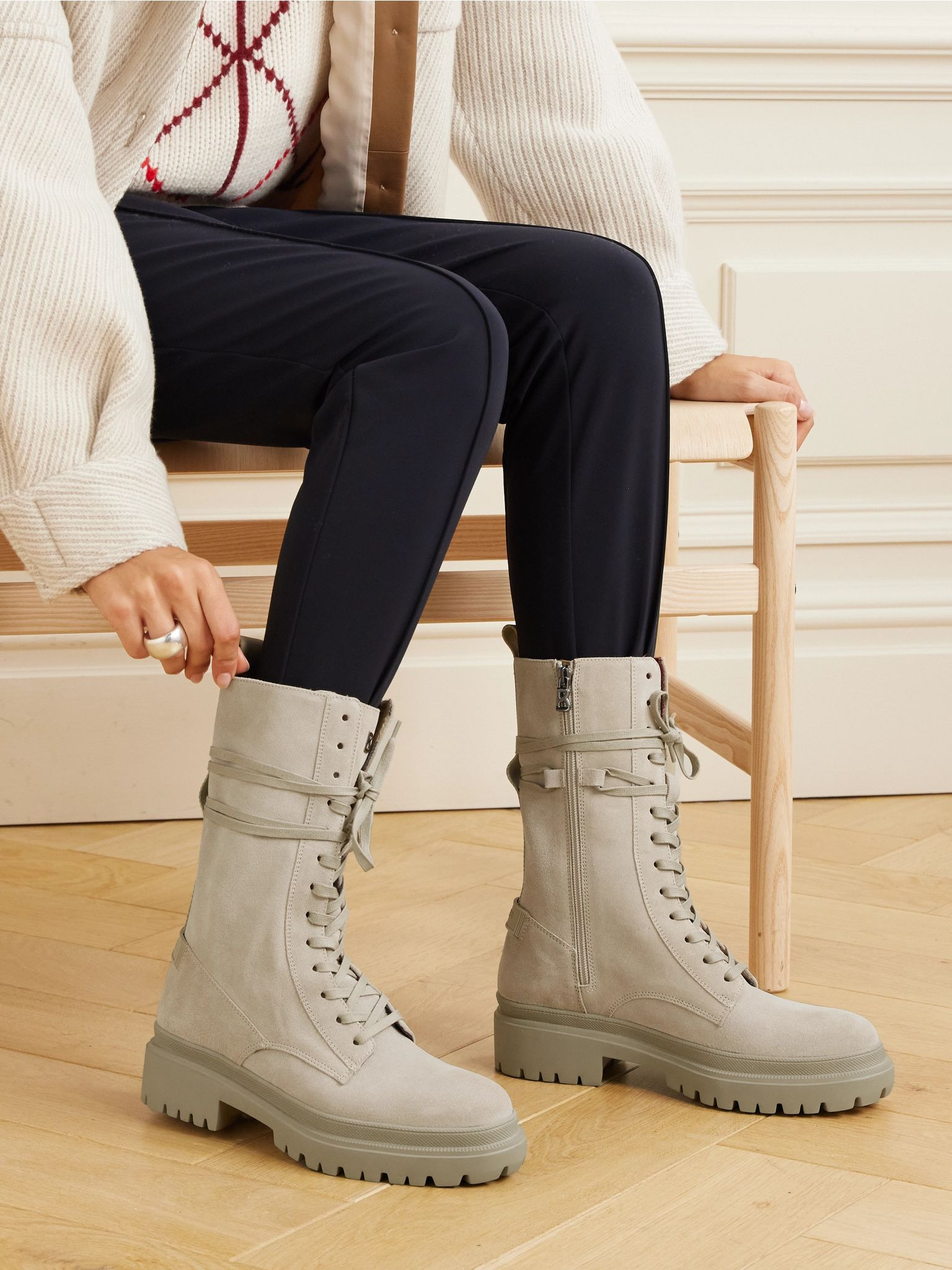 Chesa Alpina lace-up suede boots Ivory - 2