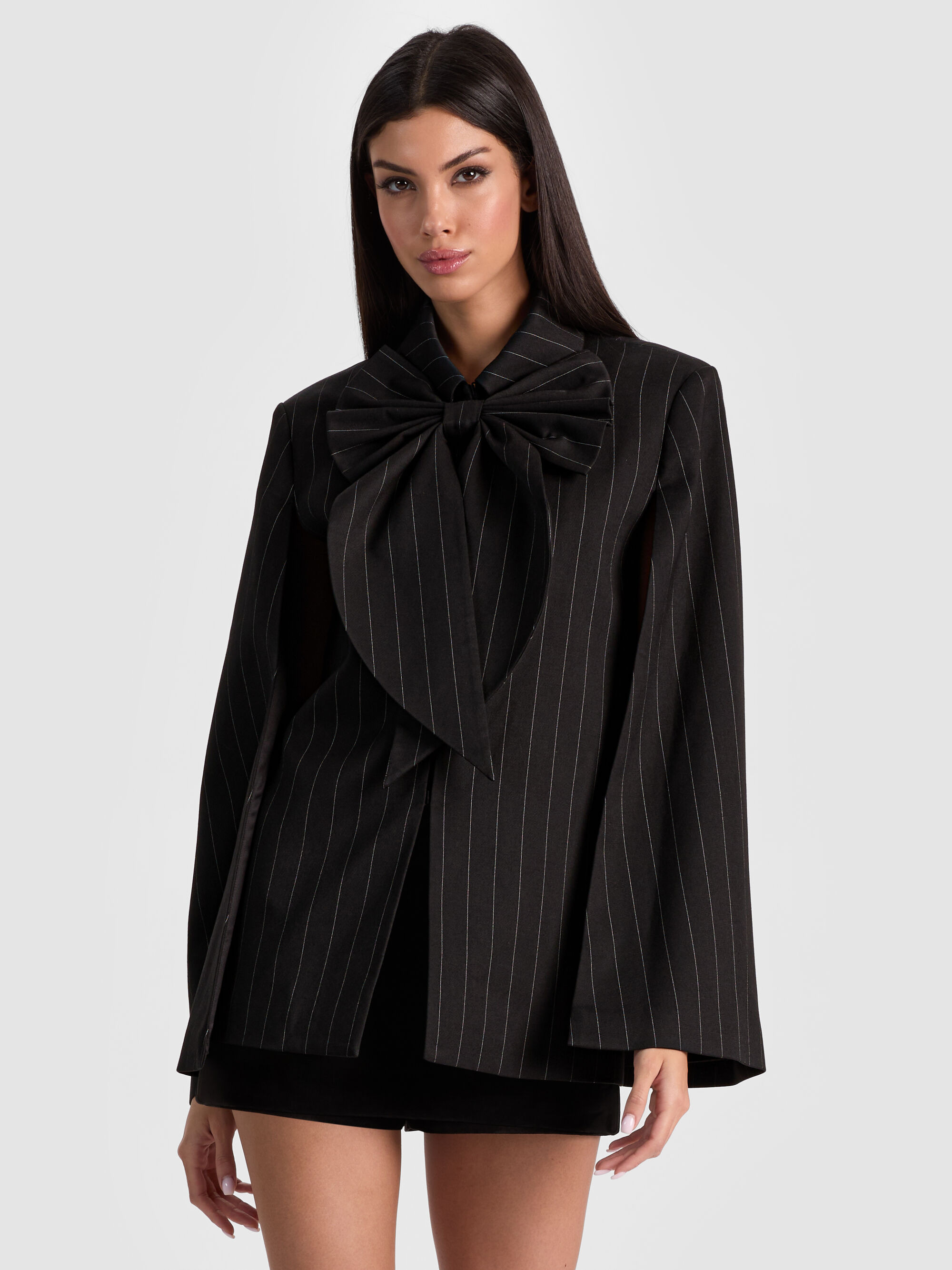 PHILIPPA BOW CAPE - 2