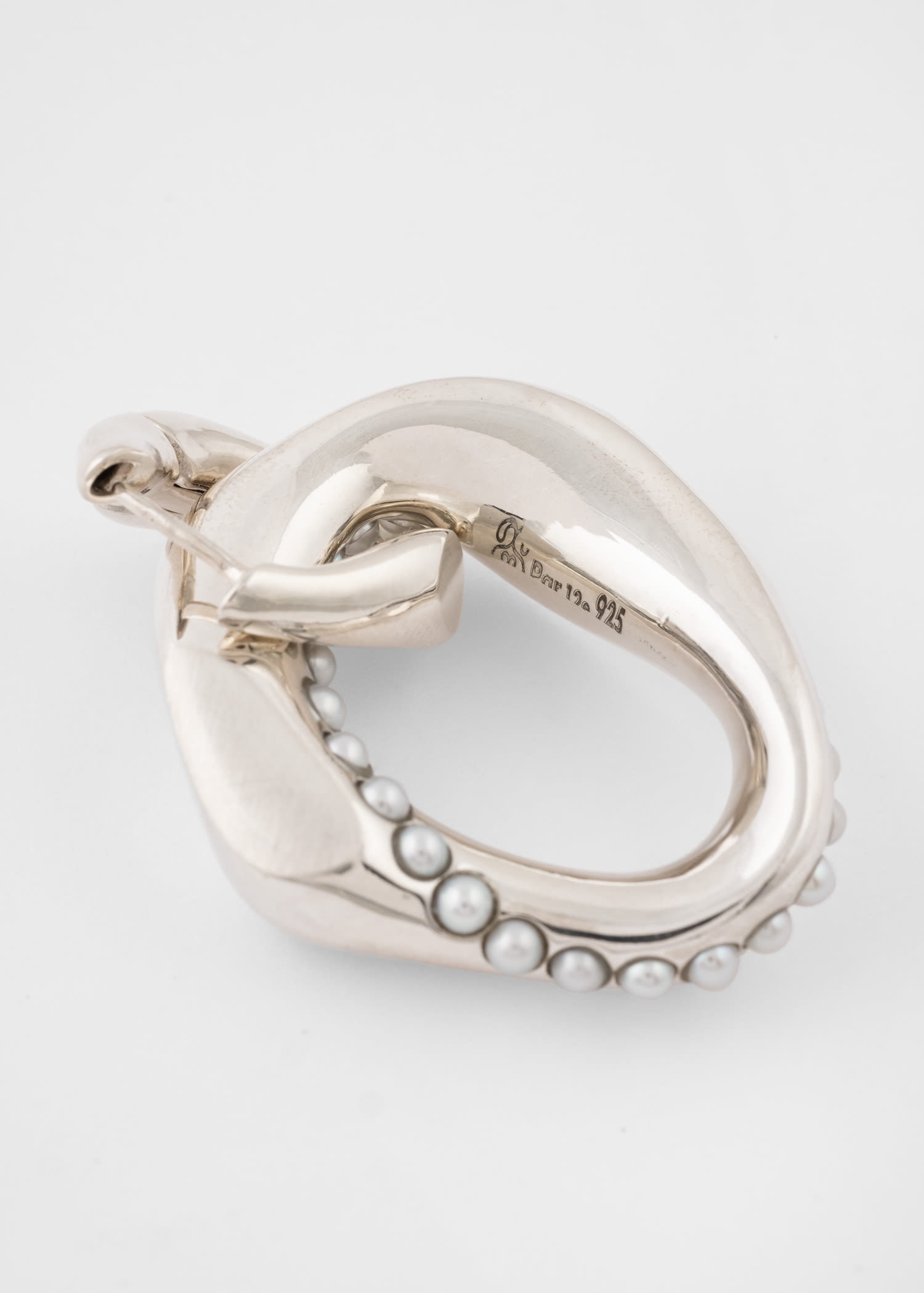 'Eain Pend' Pearl Earring by Choushu Paris - 6