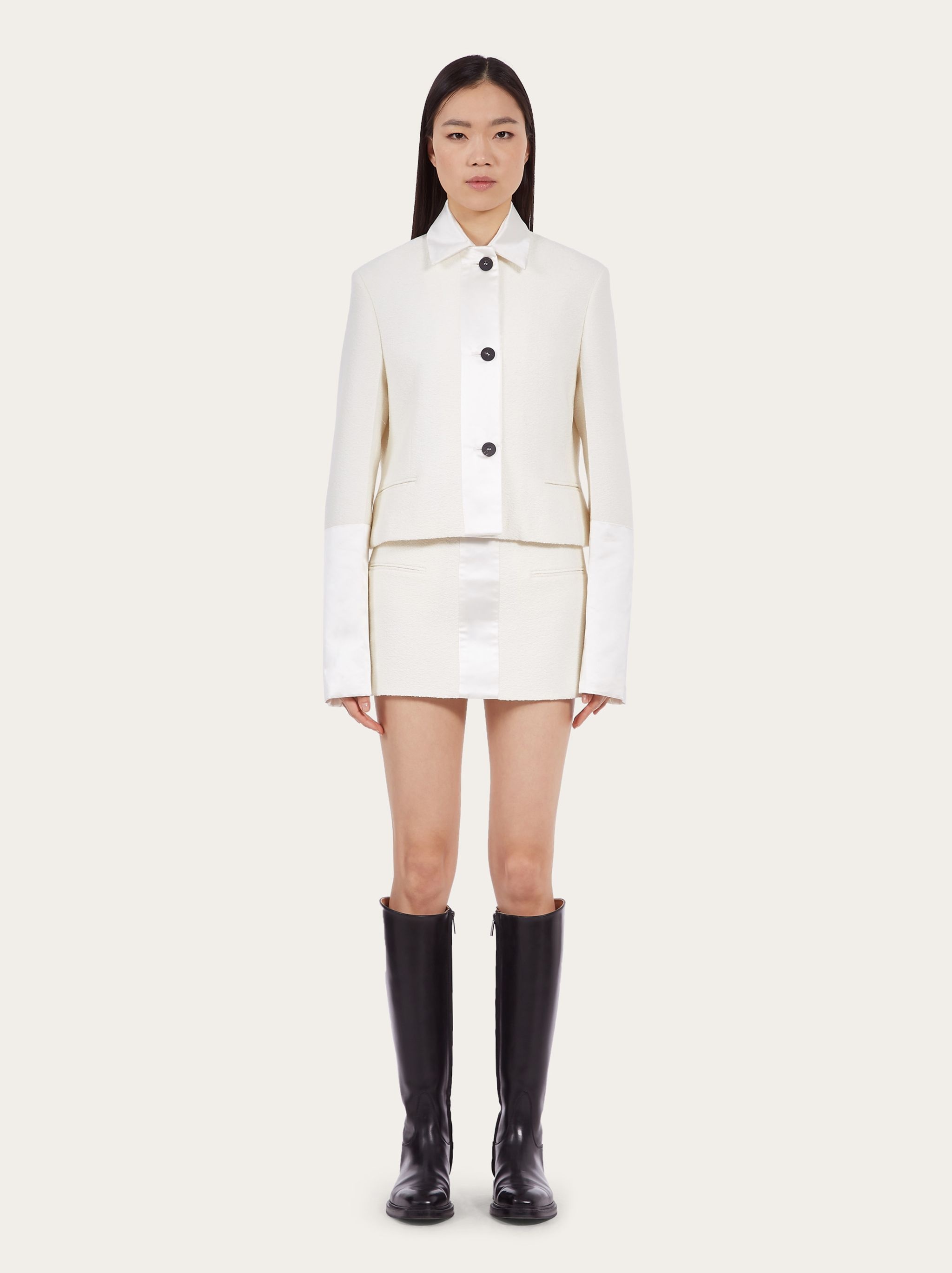 Short jacket with satin inserts - 5