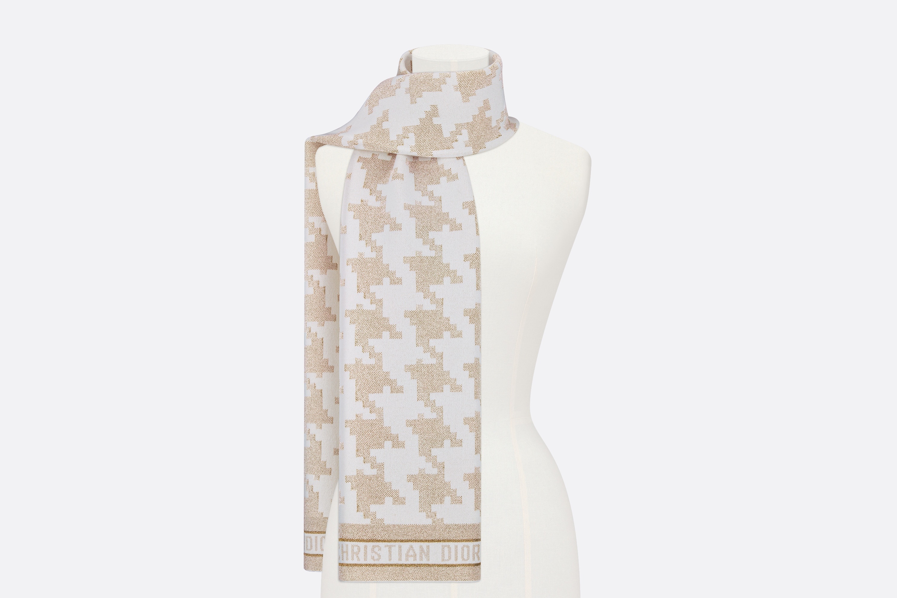 30 Montaigne Scarf - 1
