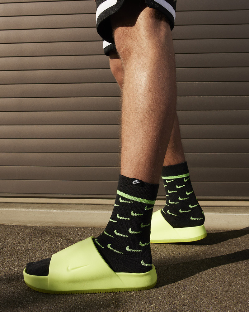 Nike Nike Calm Men's Slides outlook