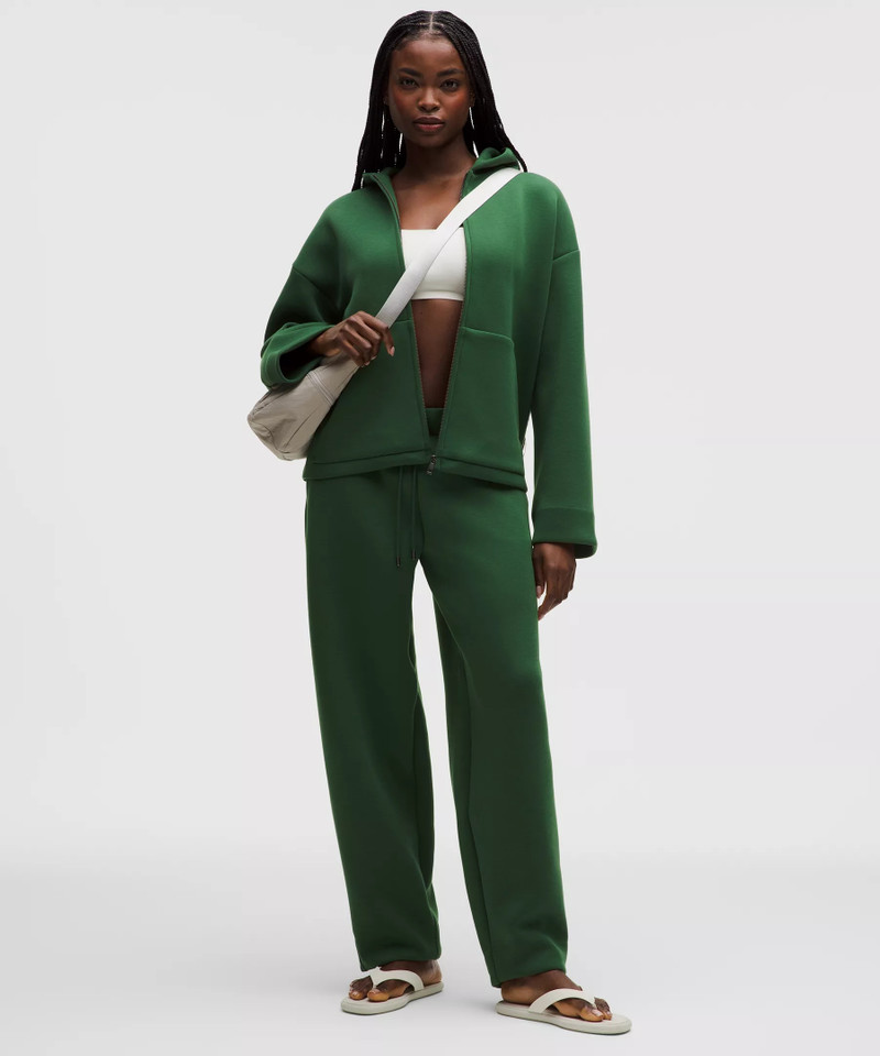 Sleek Spacer Barrel Leg Pant 1