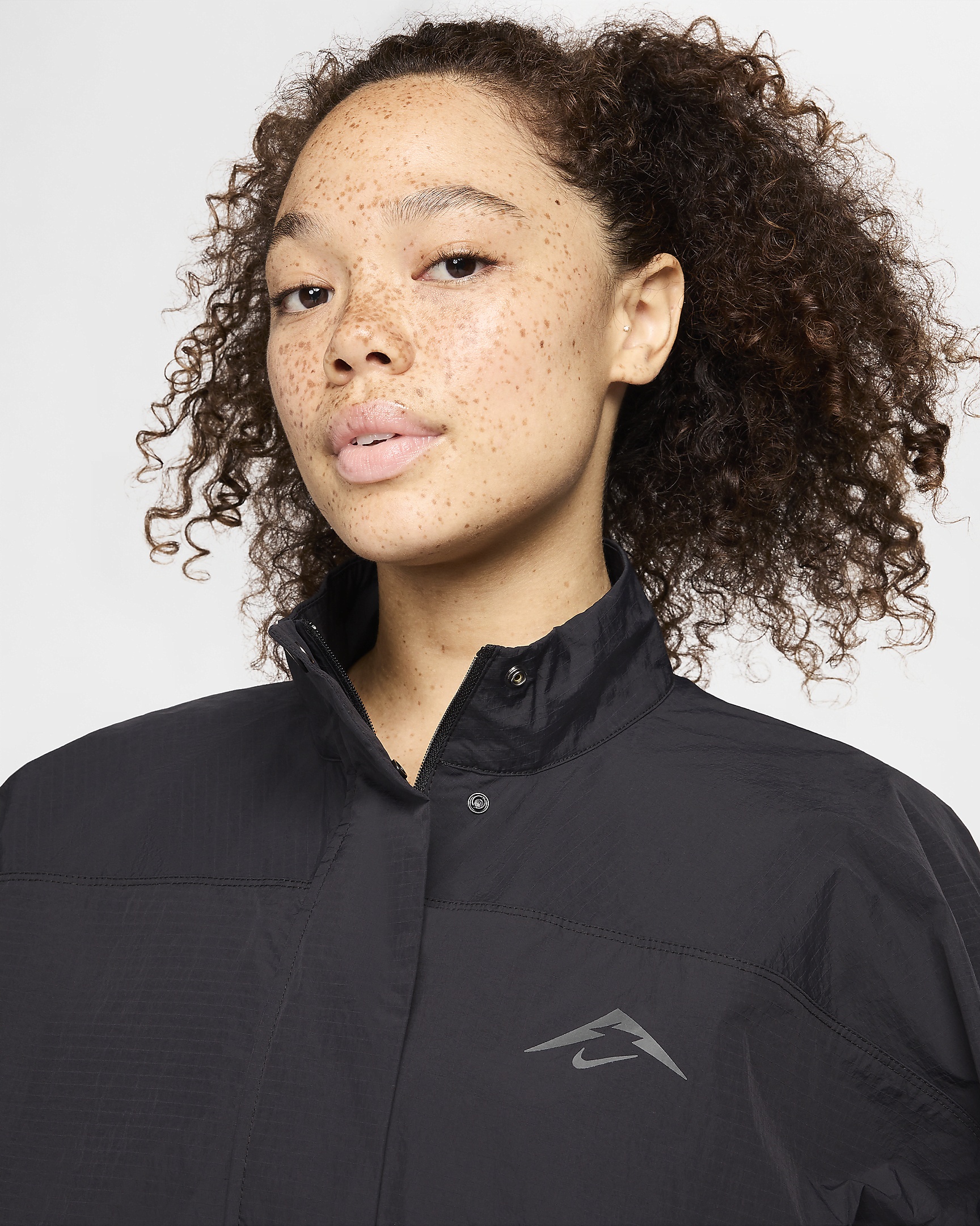 Nike Trail Women's Repel UV Running Jacket - 3