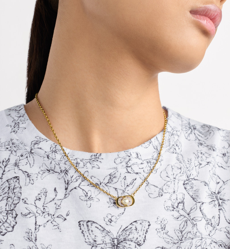 Dior Petit CD Jolie Necklace outlook