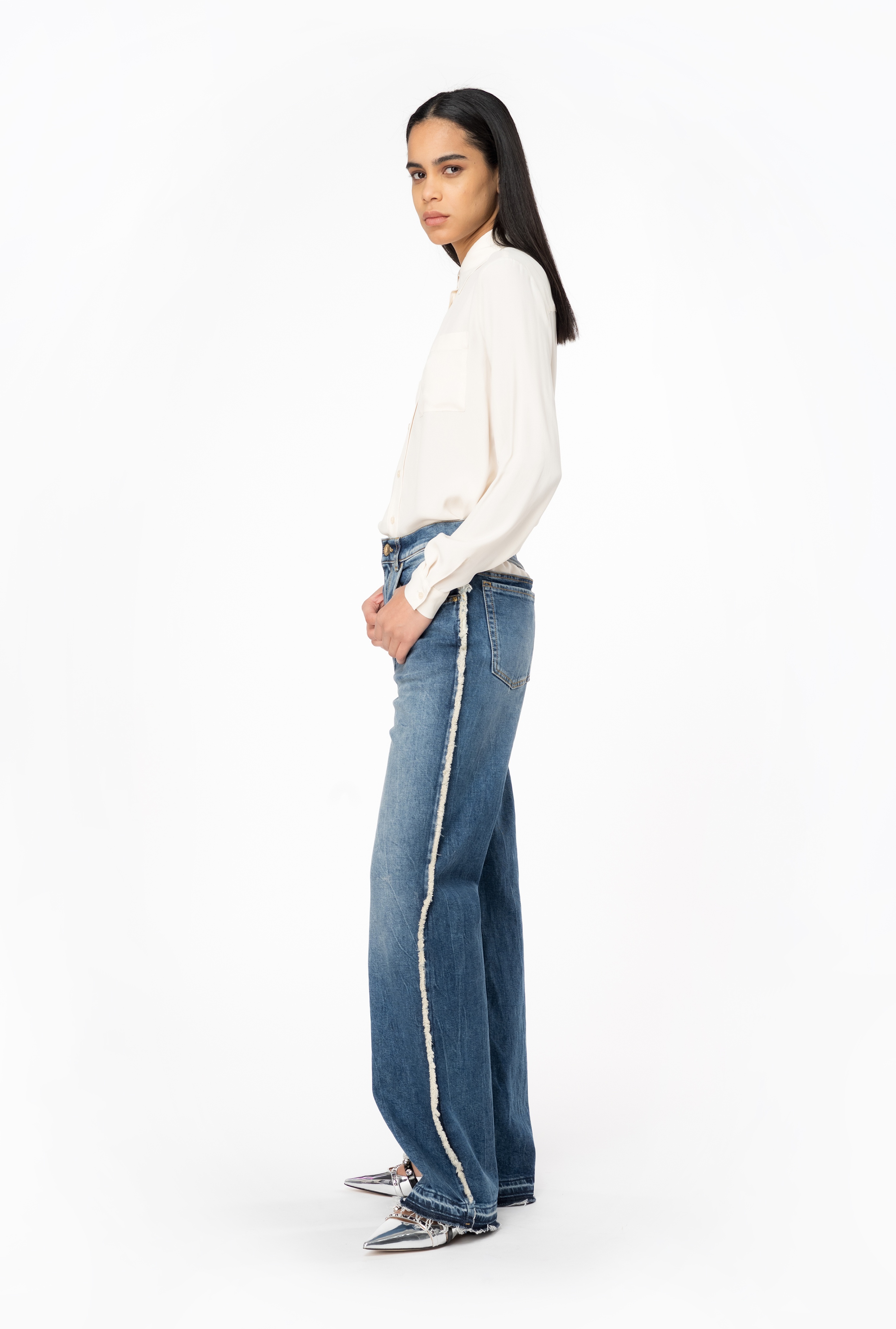 WIDE-LEG JEANS WITH CUT-OUT - 3