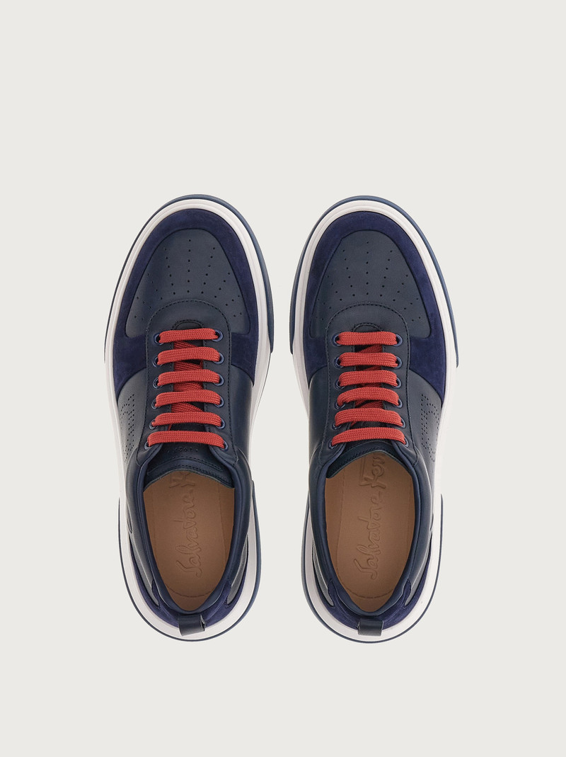 Sneaker 2