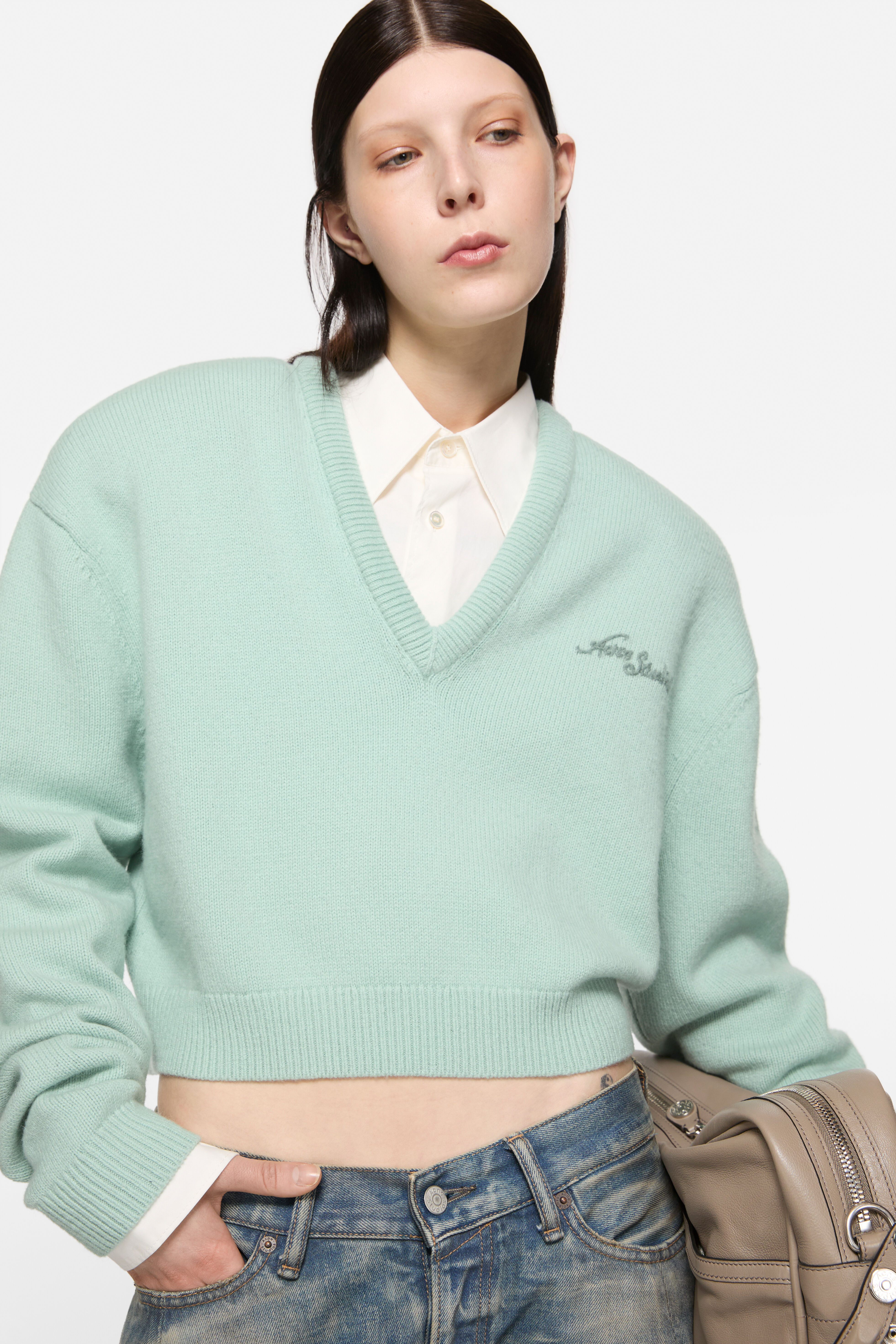 Wool v-neck sweater - Faded mint - 4