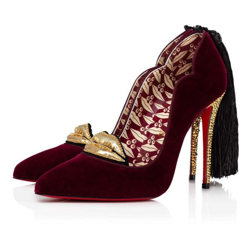 Hot Chick Kiss Ts GALATA/BK/CRY AUR/LIN IKAT 1