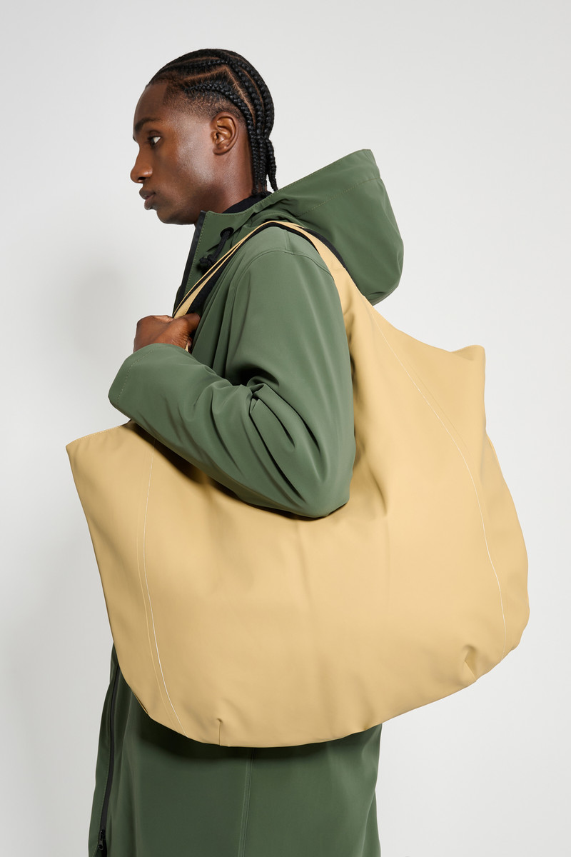 Stutterheim Svea Puffer Bag Sand outlook