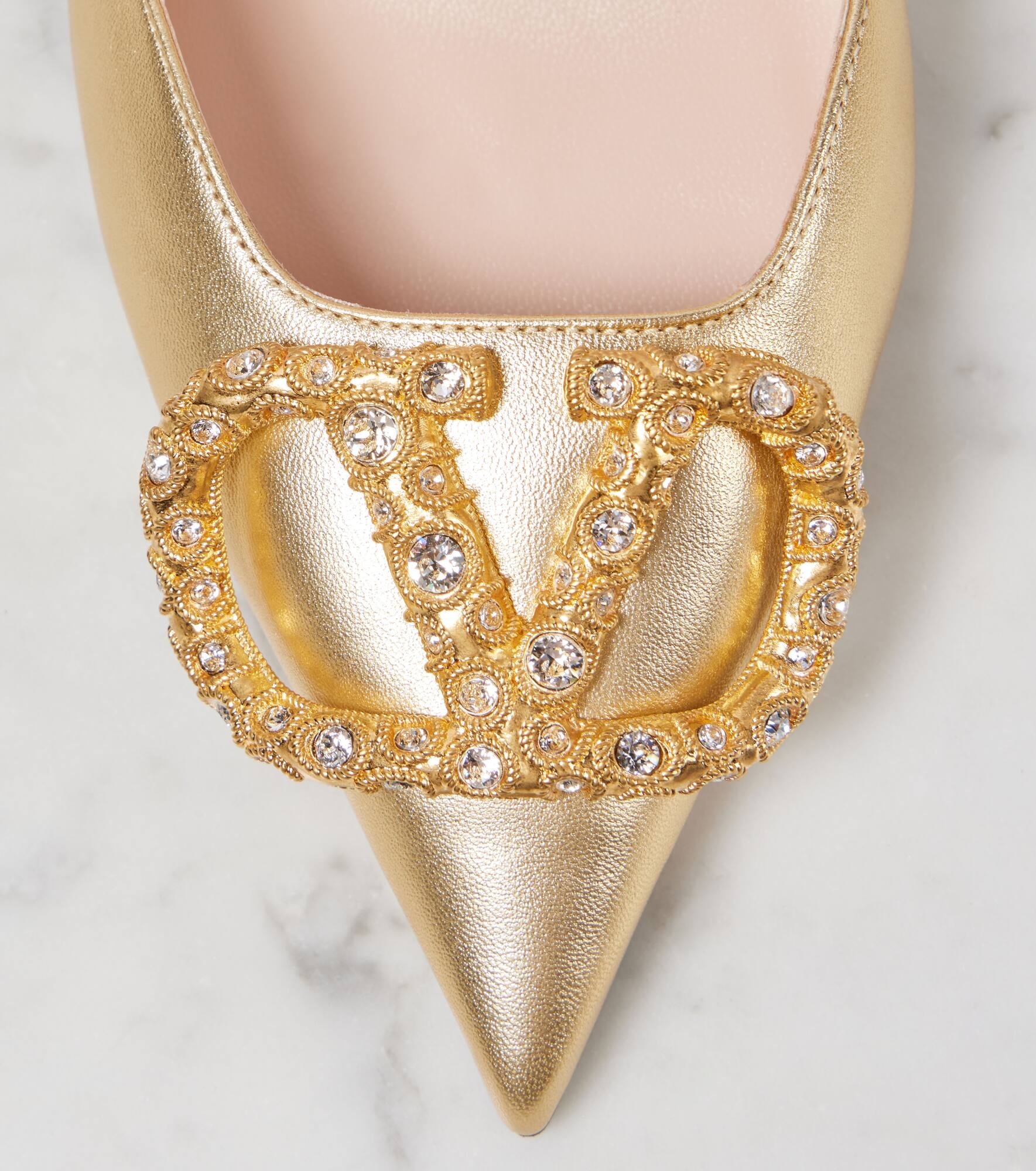 VLogo Signature metallic leather pumps - 5