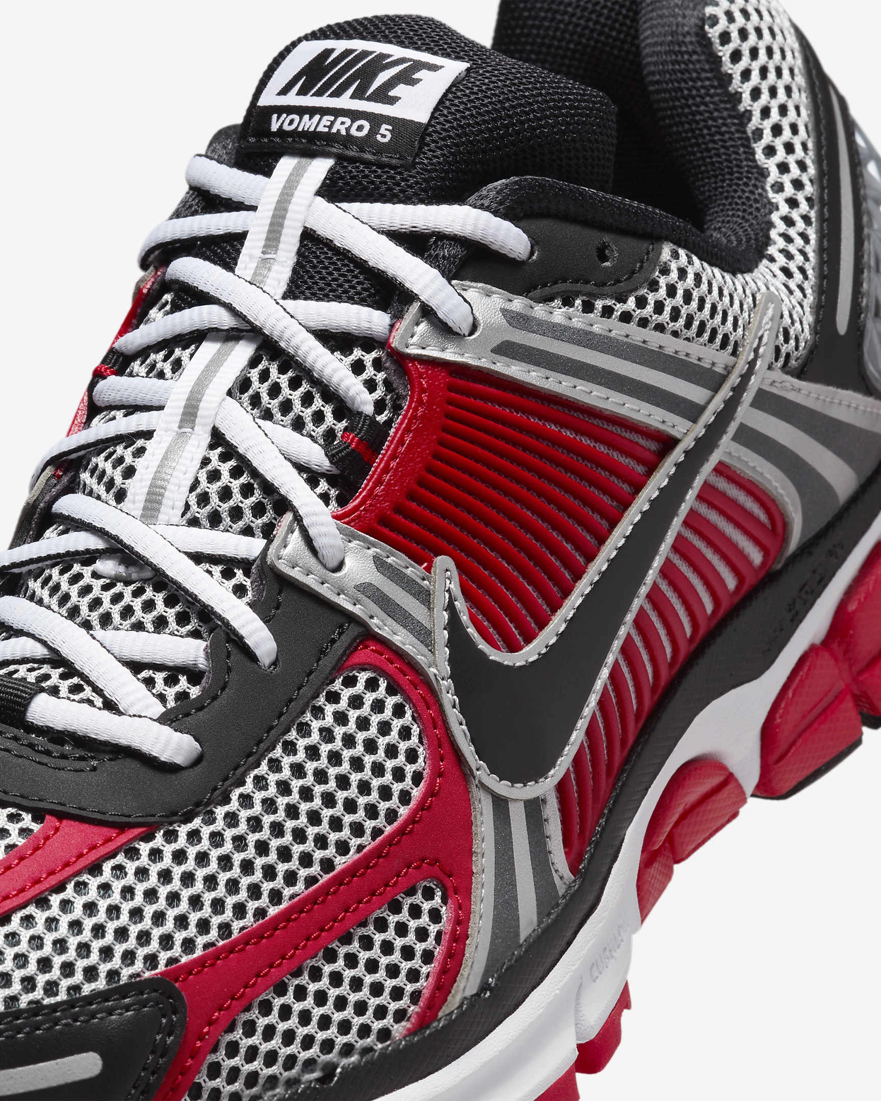 Nike Zoom Vomero 5 Men's Shoes - 7