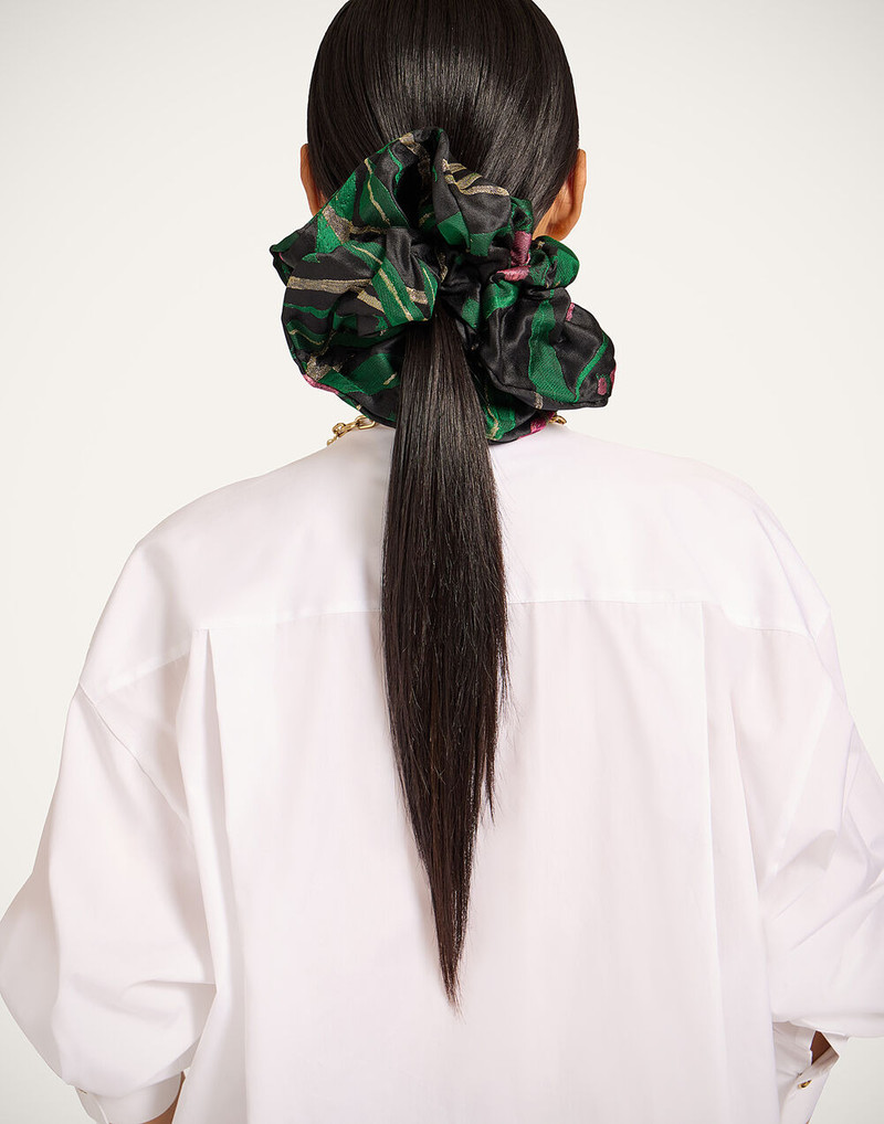 La DoubleJ Giga Scrunchie outlook