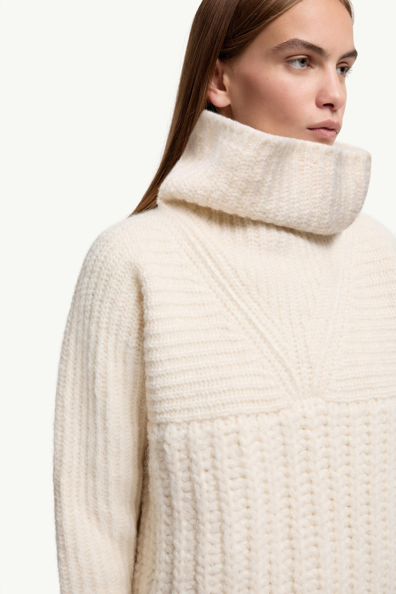 Alpaca Blend Turtleneck Sweater 6