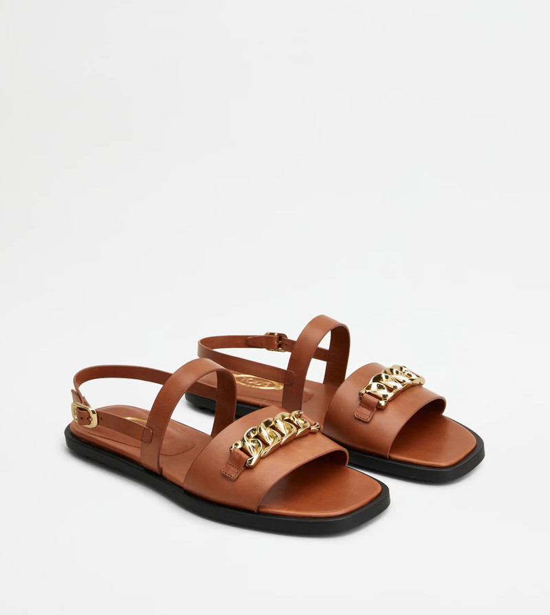 Tod's SANDALS IN LEATHER - BROWN outlook