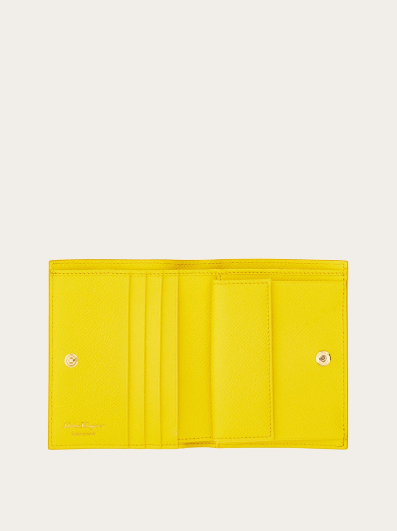 FERRAGAMO Gancini compact wallet outlook