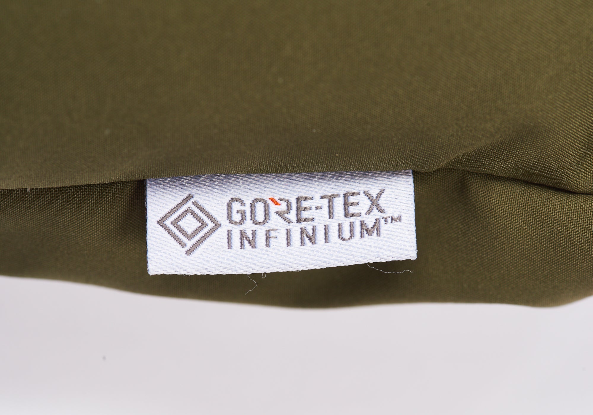 GORE-TEX INFINIUM REVERSO DOWN VEST OLIVE / ORANGE - 10