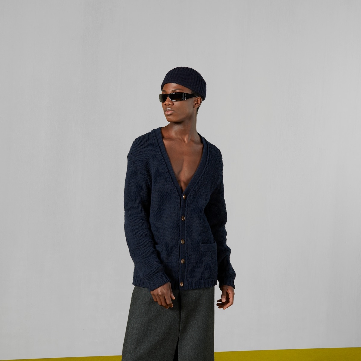 Knit wool cardigan with Gucci intarsia - 5