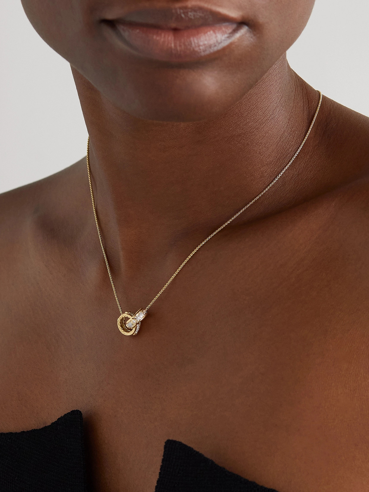 Modern Renaissance 18-karat Gold Diamond Necklace - 5