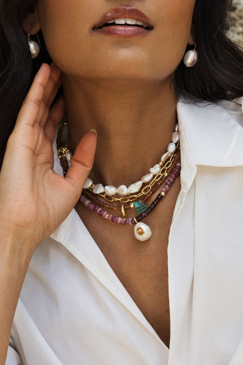 LIZZIE FORTUNATO Pearl Pablo Earrings - Pink Amethyst outlook