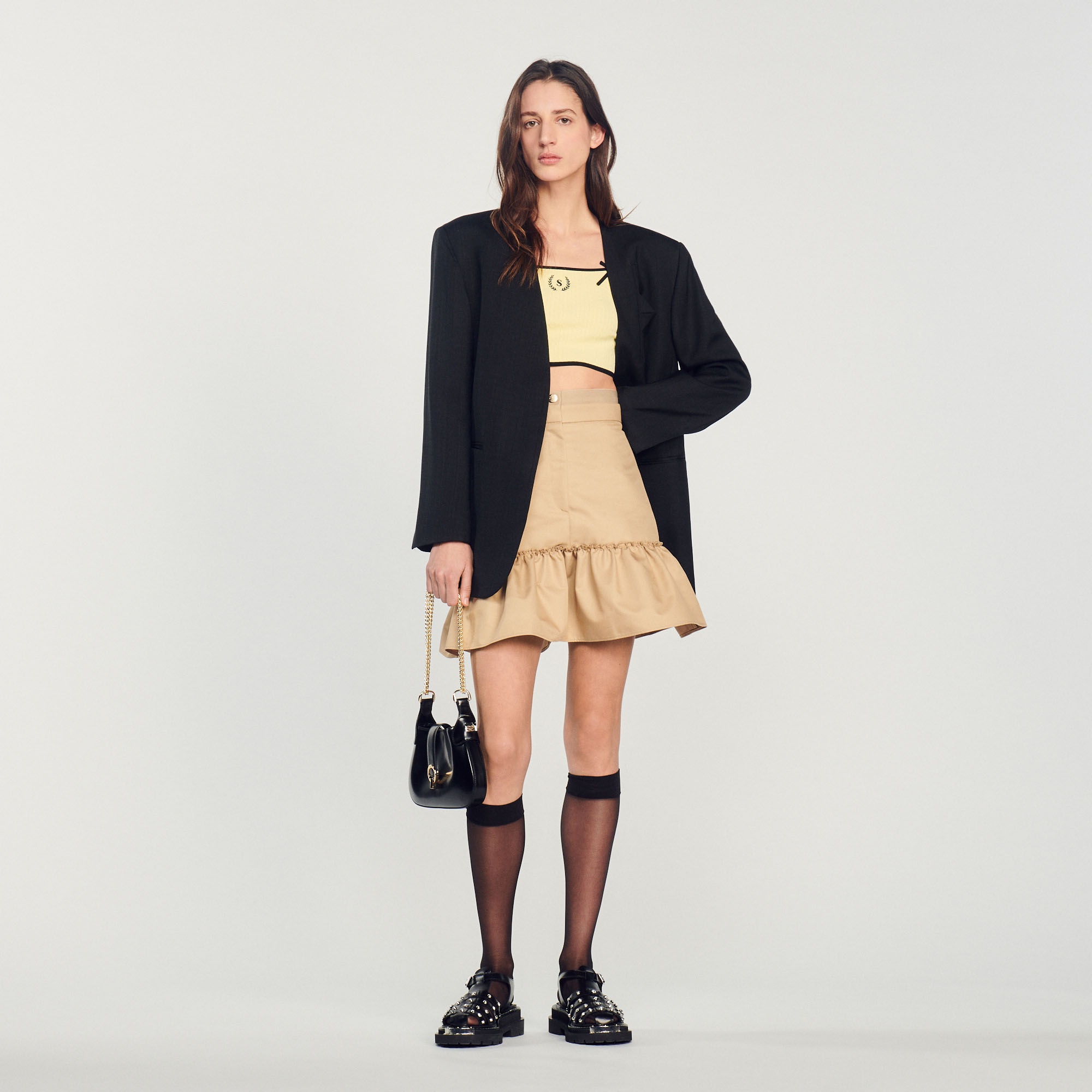 Short skirt with ruffles - 2