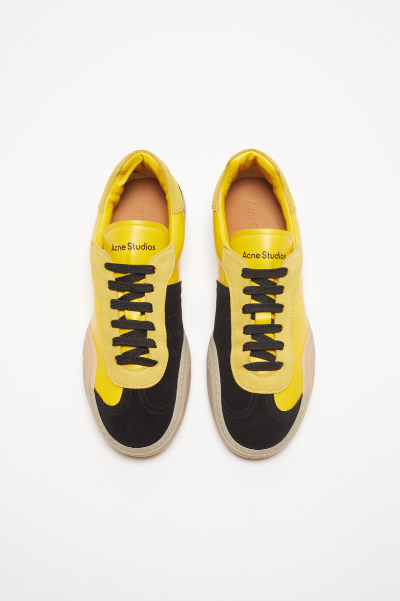 Acne Studios Lace-up sneakers - Yellow/black outlook