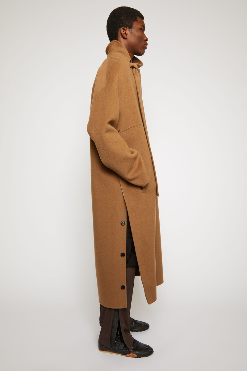 Scarf-collar wool poncho light camel 3