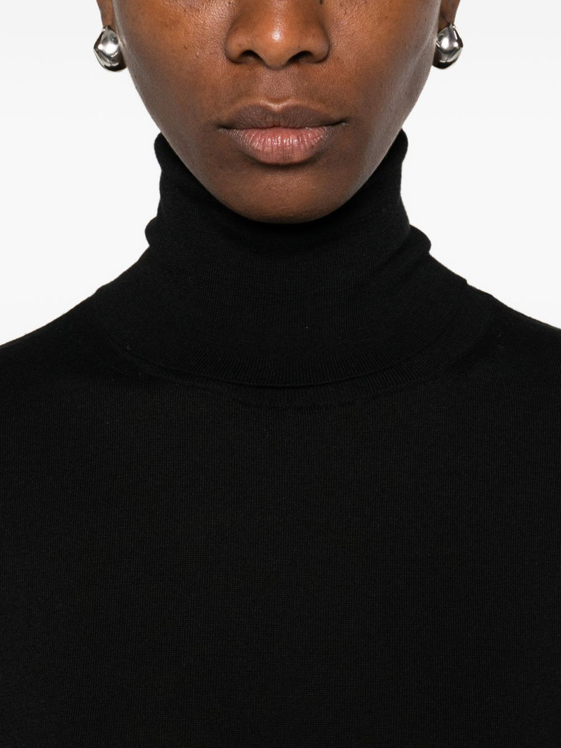 high-neck T-shirt 5
