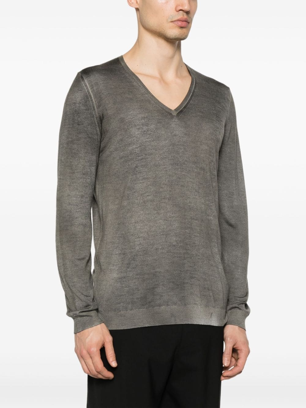 v-neck fine-knit jumper - 3
