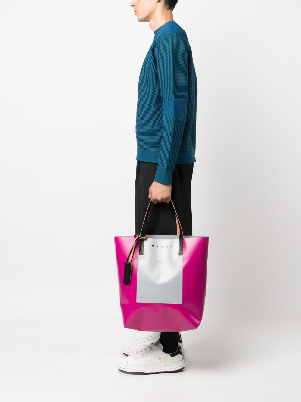 engraved-logo panelled tote - 2