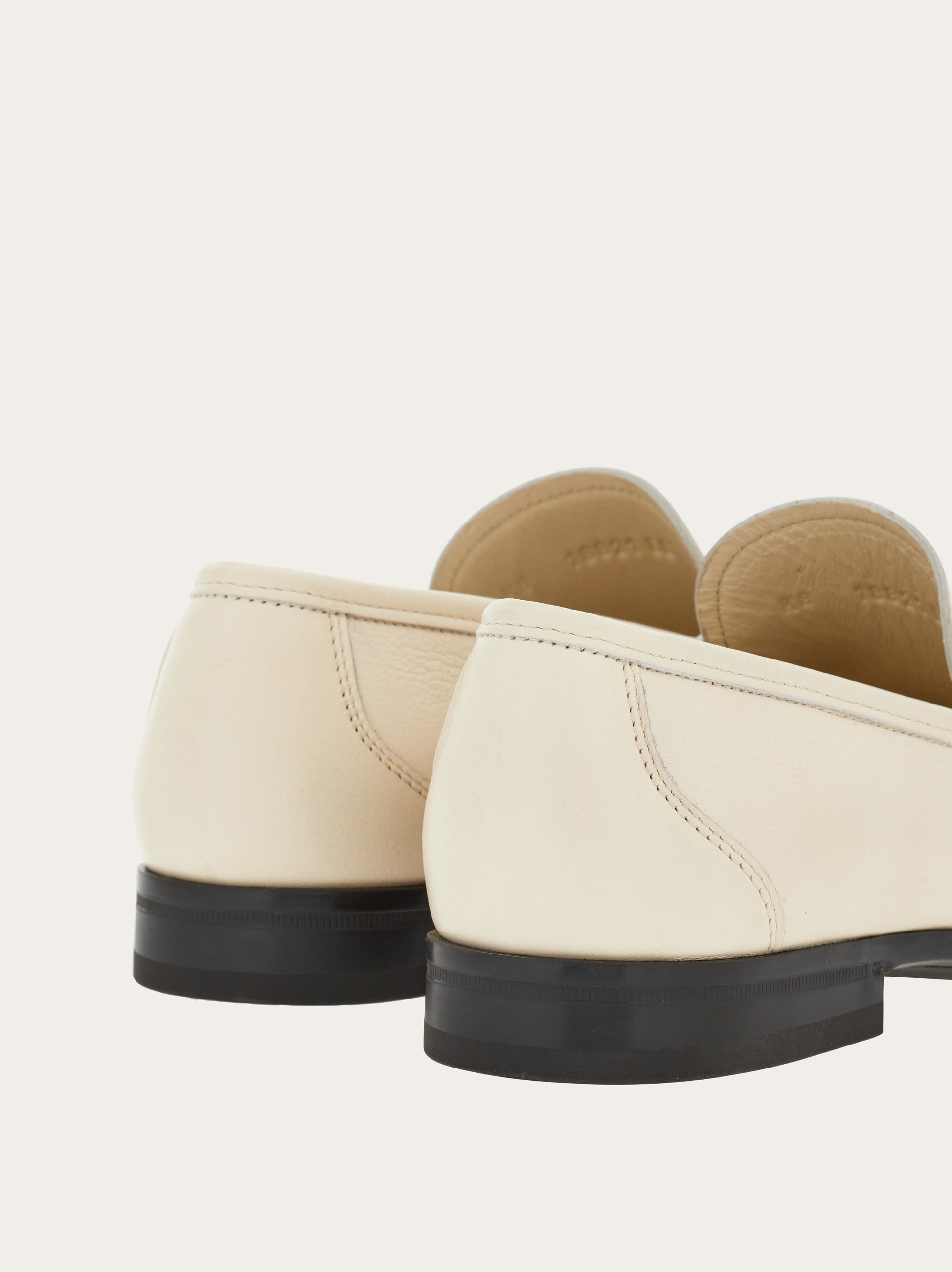 Moccasin with signature - 3