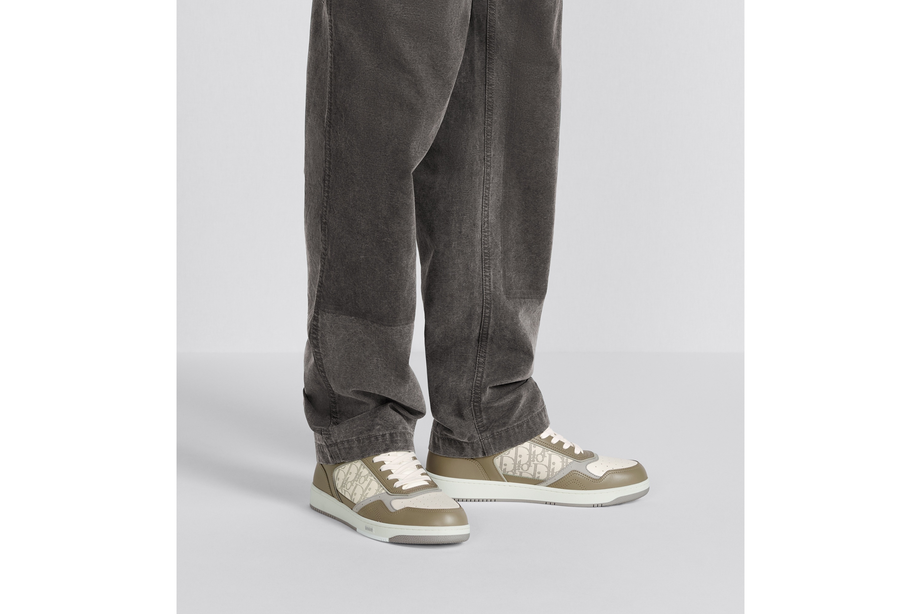 B27 Low-Top Sneaker - 8