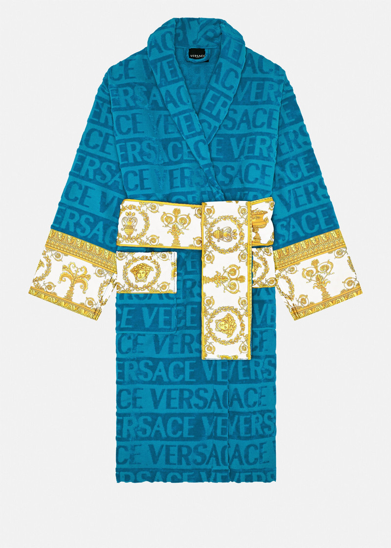 I ♡  Baroque Bathrobe 1